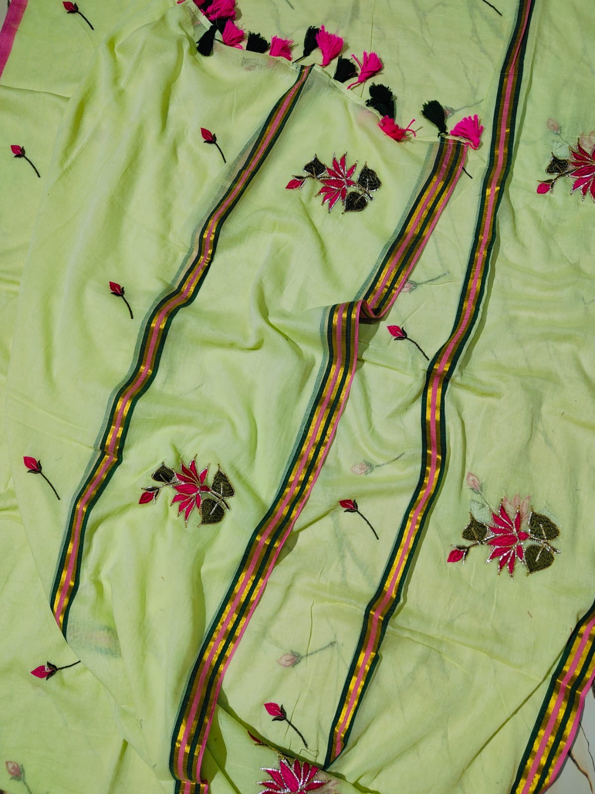 Pitta work Lotus Saree 🪷